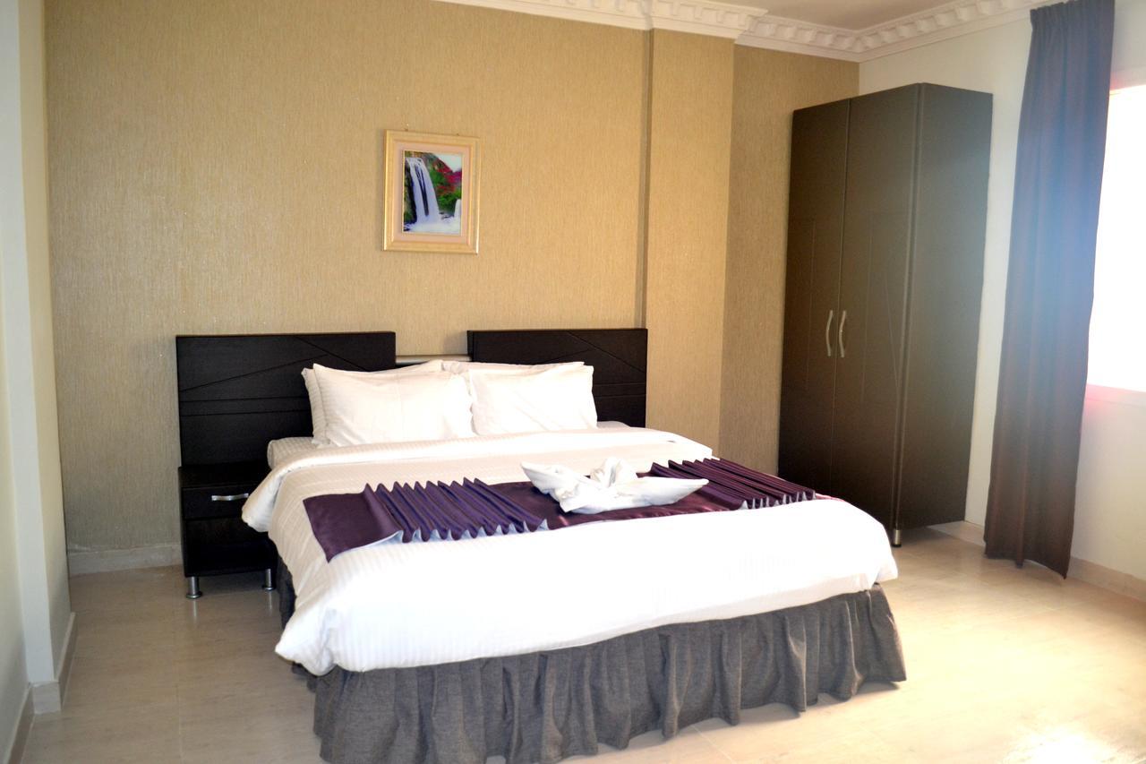 เกทเวย์ ซาลาลาห์ อพาร์ตเมนต์ Bed & Breakfast ภายนอก รูปภาพ